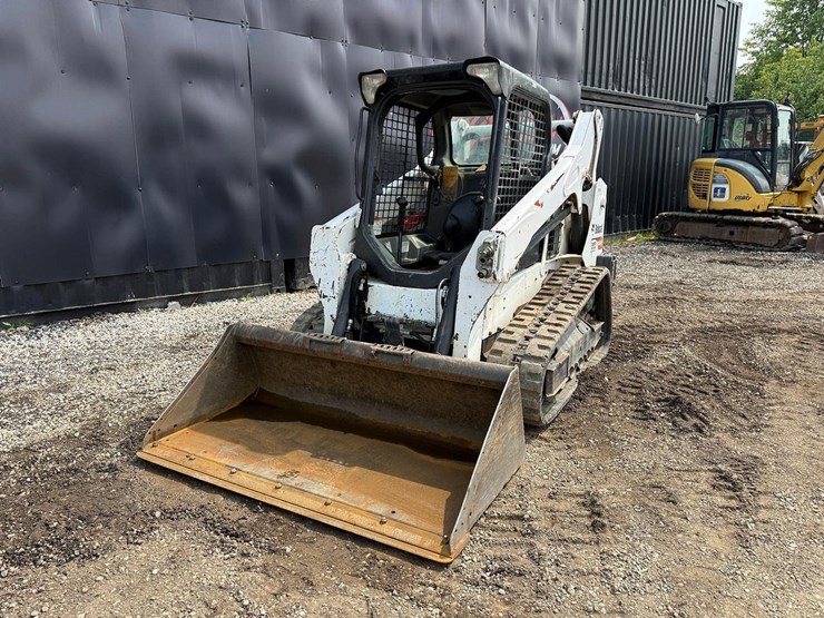 2019-bobcat-t595-image-8