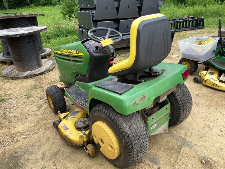 john-deere-345-image-5