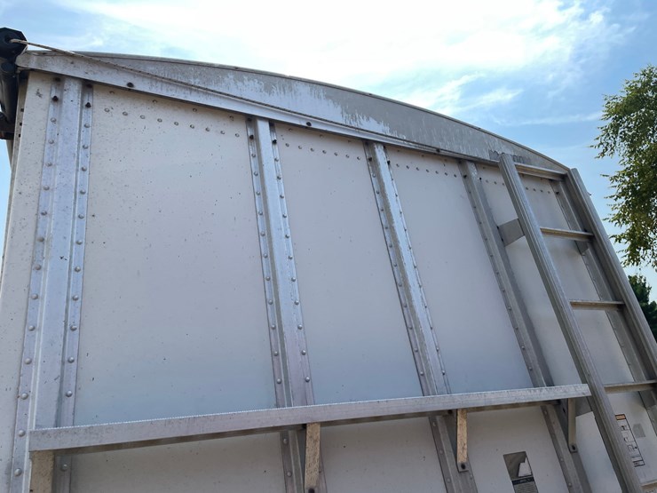 2011-merritt-42'-hopper-image-9