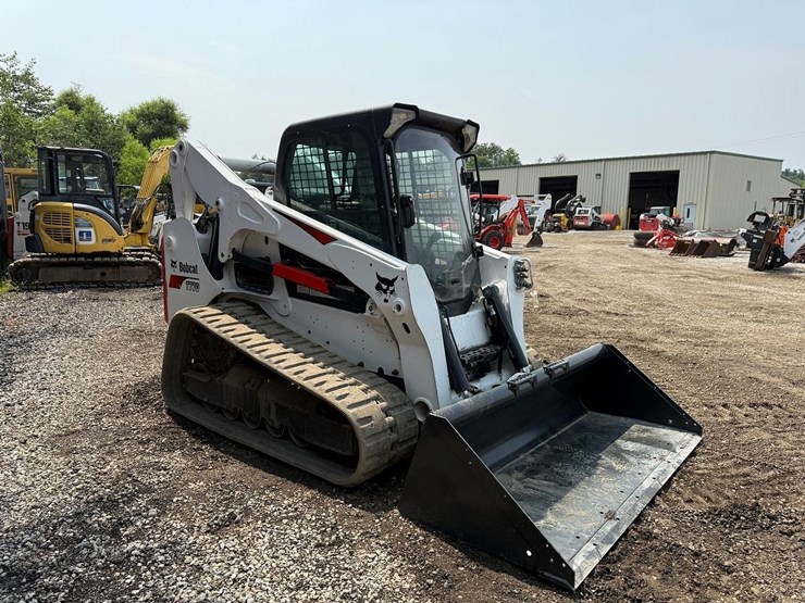 2020-bobcat-t770-image-6