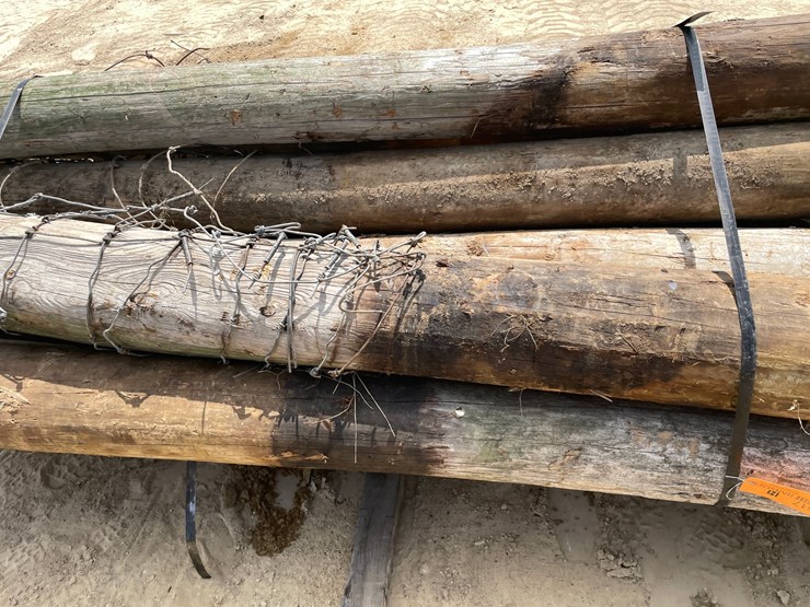 #3617-•-bundle-of-used-round-posts-image-7