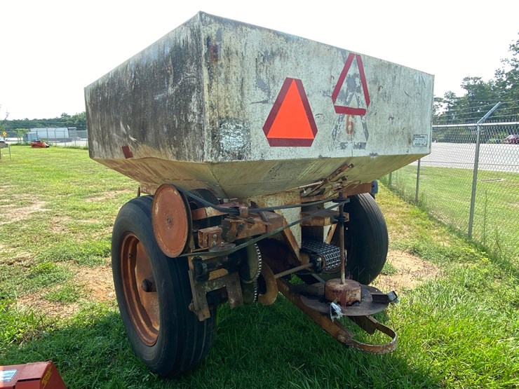 #140-•-hahn-s-9000-big-boy-fertilizer-spreader-image-4