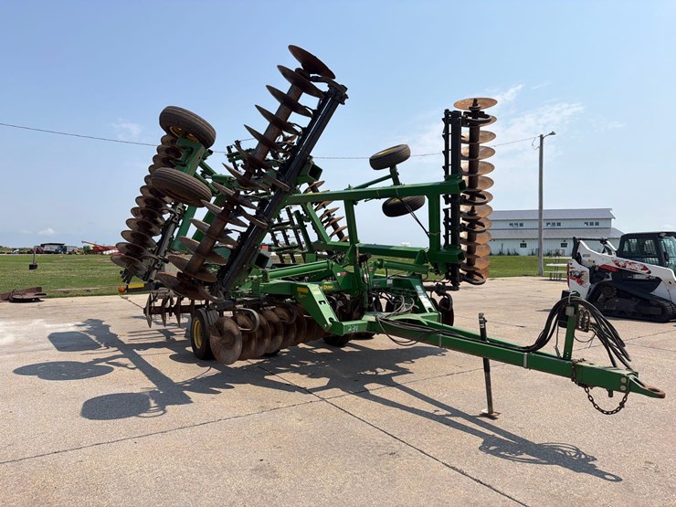john-deere-637-image-3