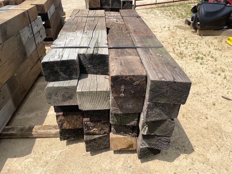 #3608-•-bundle-of-used-guard-rail-posts-image-5