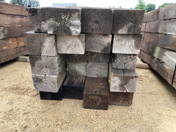 #3621-•-bundle-of-used-guard-rail-posts-image-9