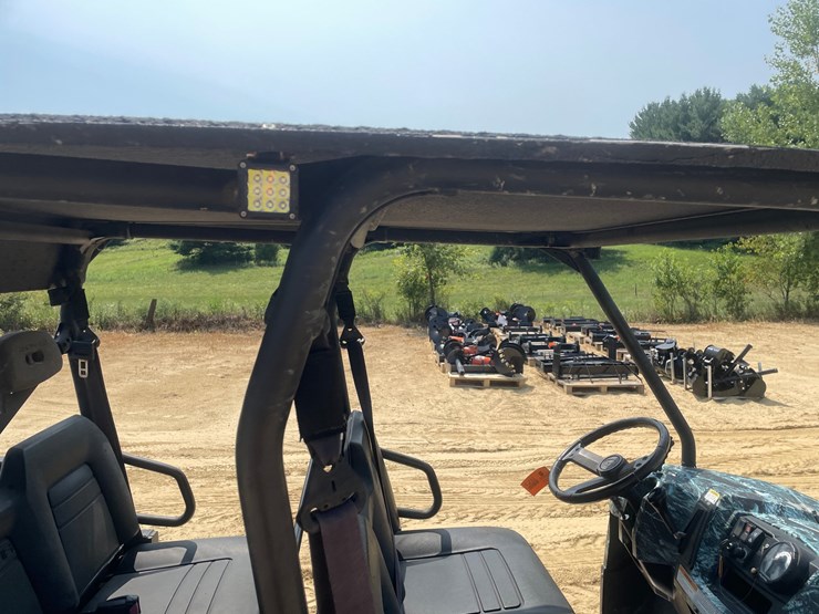 2010-polaris-ranger-800-crew-image-27