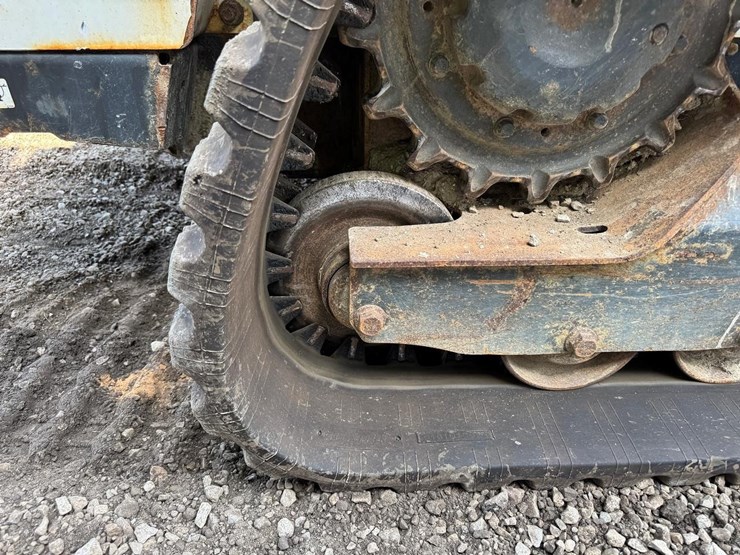 2023-bobcat-t770-image-19