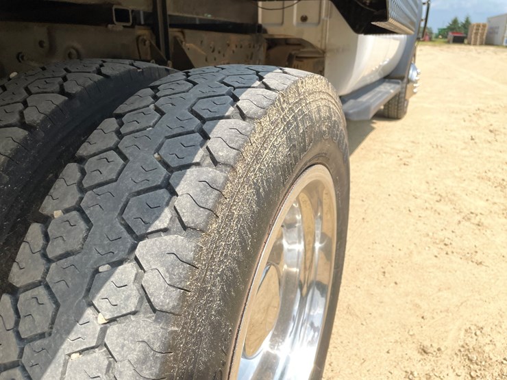 2015-ford-f550-image-87