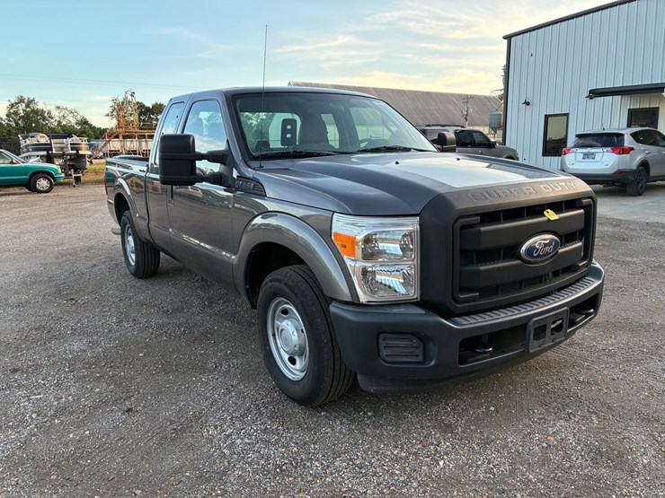 2010-ford-f250-image-2