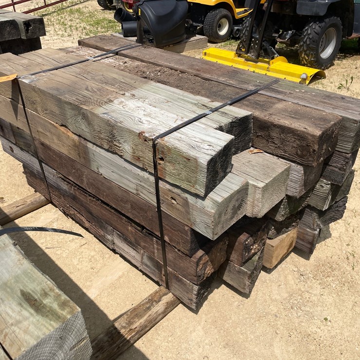 #3608 • Bundle of Used Guard Rail Posts