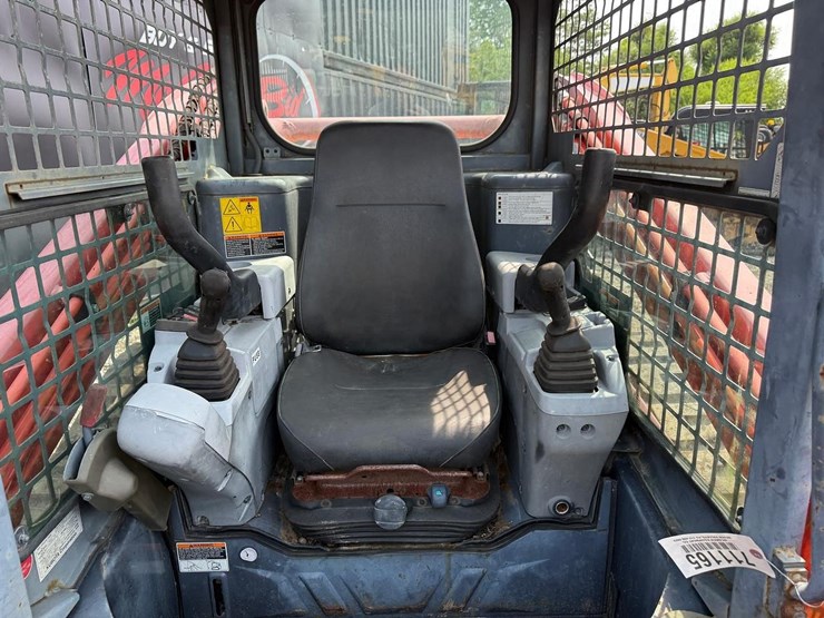 2015-kubota-svl75-2-image-12