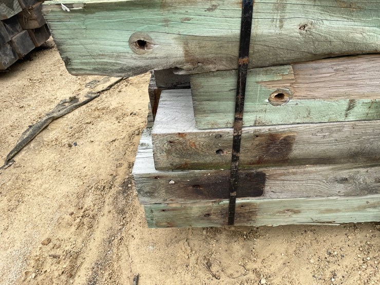 #3630-•-bundle-of-used-guard-rail-posts-image-10
