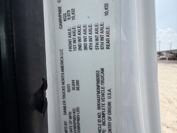 2022-western-star-4700-image-18