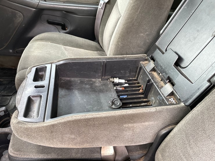 2003-chevrolet-silverado-2500hd-image-88