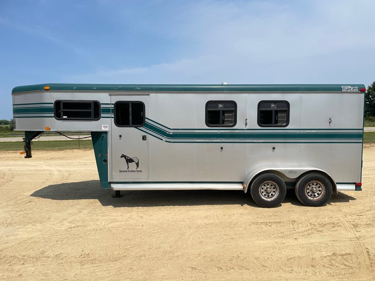 #103-•-1998-trailet-2-horse-trailer-with-overnight-package-(has-wi-title)-image-8