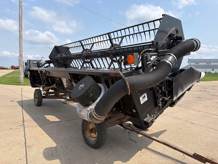 agco-20ft-air-reel-bean-head-w/-cart-image-3