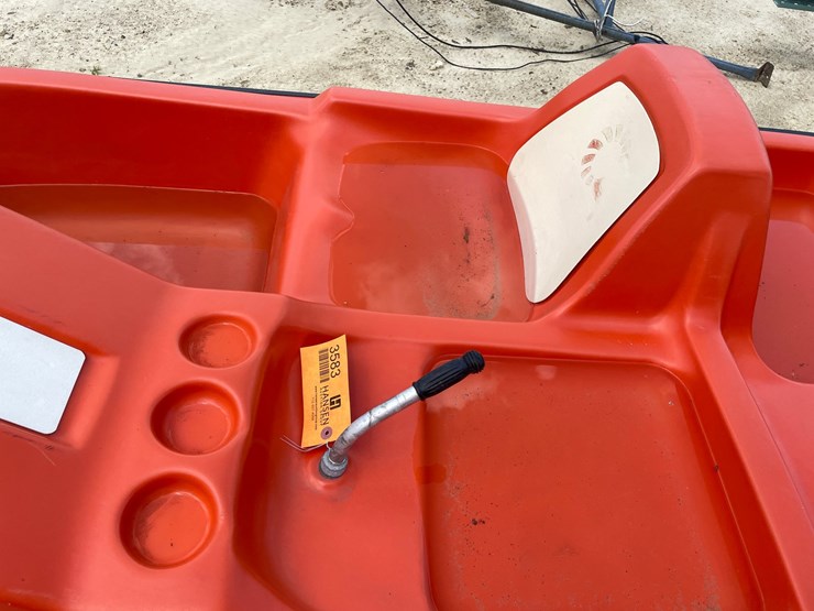 #3583-•-contour-paddle-boat-image-8