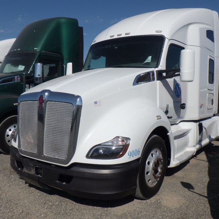 2017 KENWORTH T680