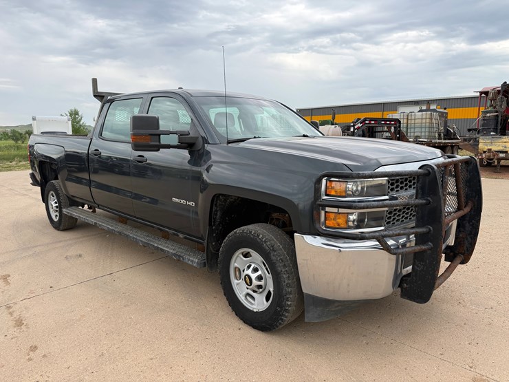 2019-chevrolet-silverado-2500hd-image-4