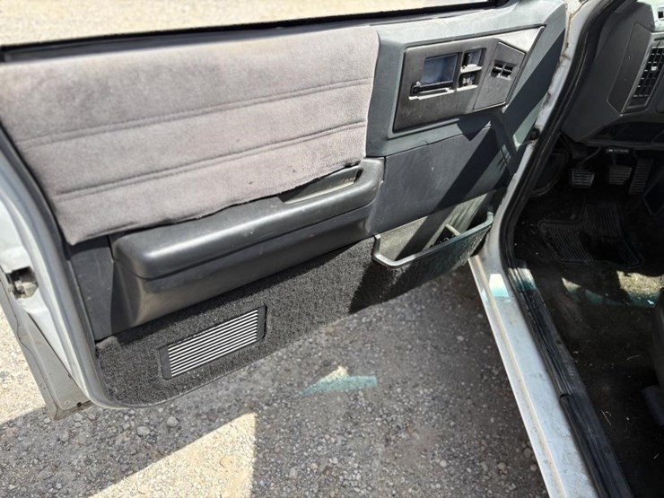 1991-chevrolet-blazer-image-12