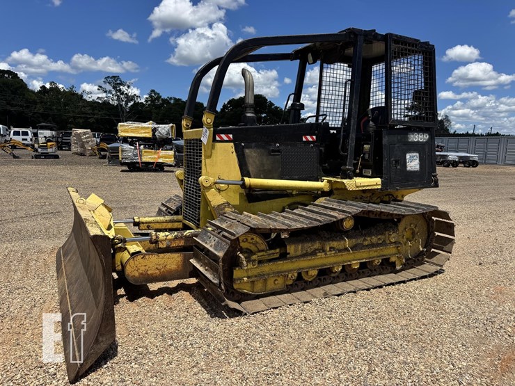 komatsu-d38p-1-image-1
