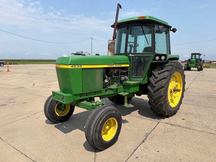 john-deere-4030-image-1
