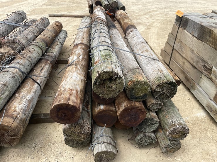 #3613-•-bundle-of-used-round-posts-image-5