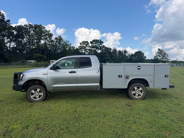 2008-toyota-tundra-image-2