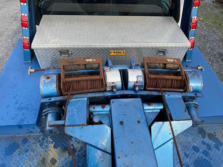 2000-ford-f550-image-18