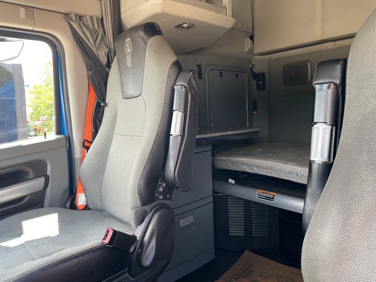 2020-kenworth-t680-image-20