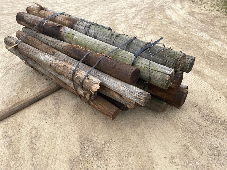#3611-•-bundle-of-used-round-posts-image-1