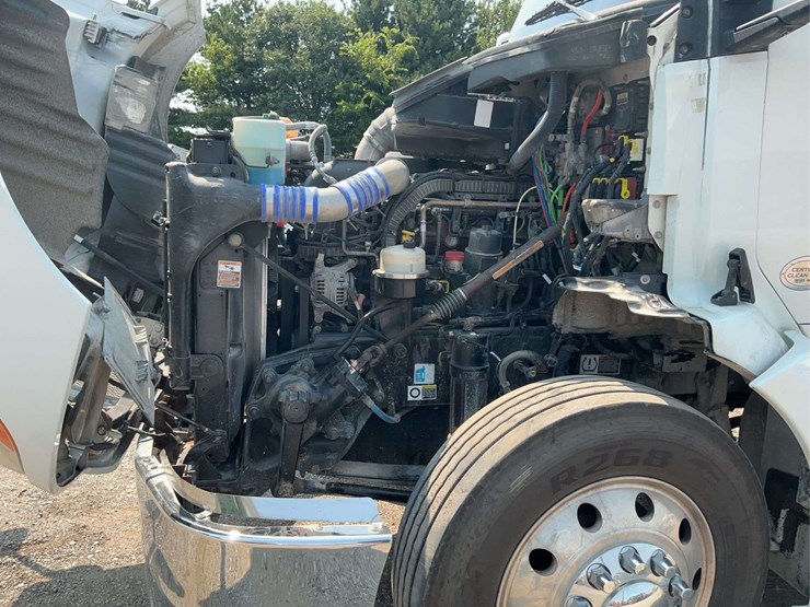 2018-kenworth-t680-image-15