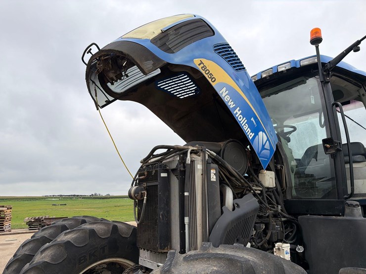 2009-new-holland-t8050-image-62
