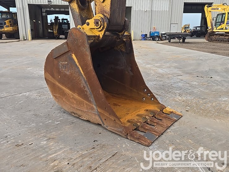 2019-caterpillar-336-image-20