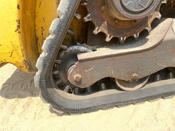 2016-new-holland-c227-image-69
