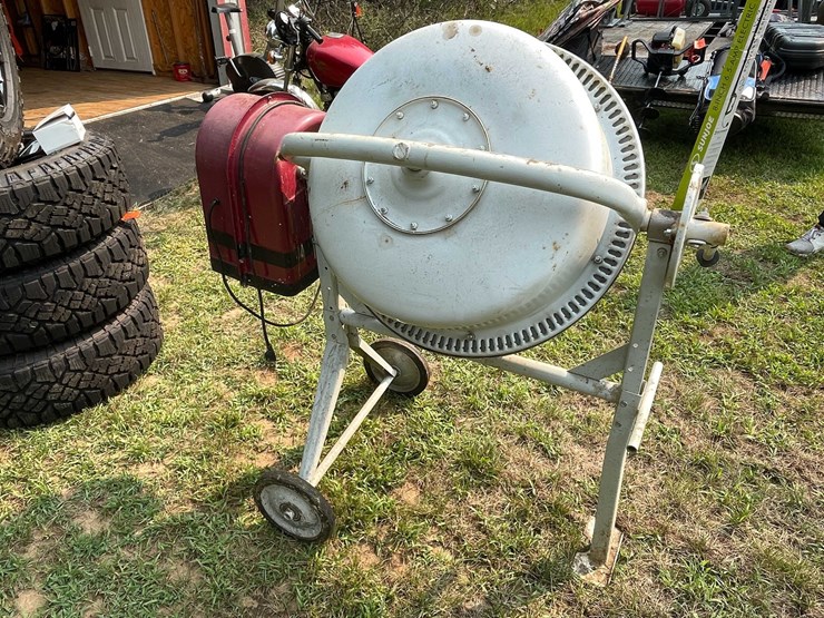 #5730-•-tool-shop-cement-mixer-image-5