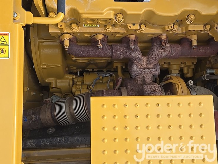 2019-caterpillar-336-image-54