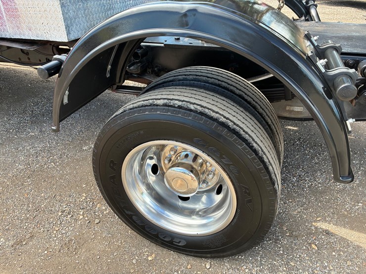 2015-ford-f550-image-6