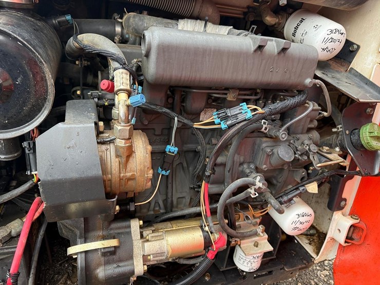2005-bobcat-t190-image-15