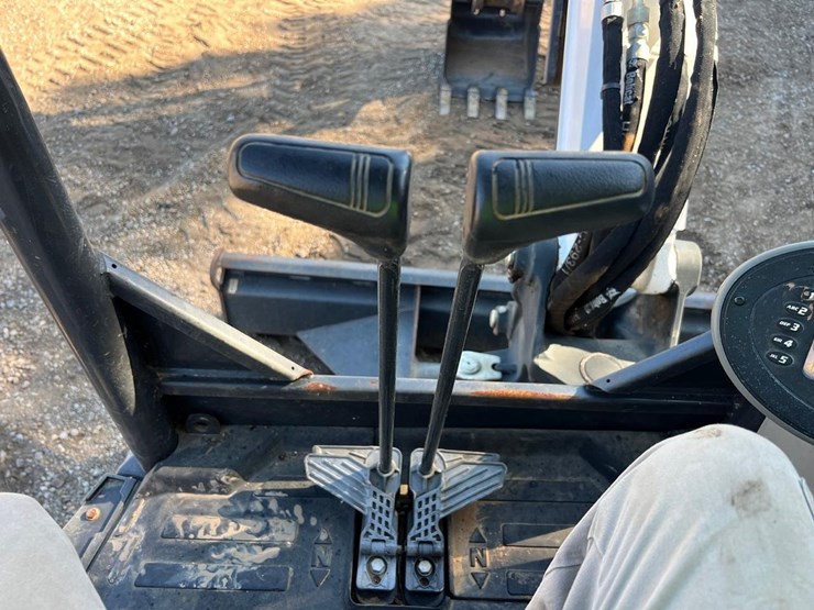 2024-bobcat-e40-image-19