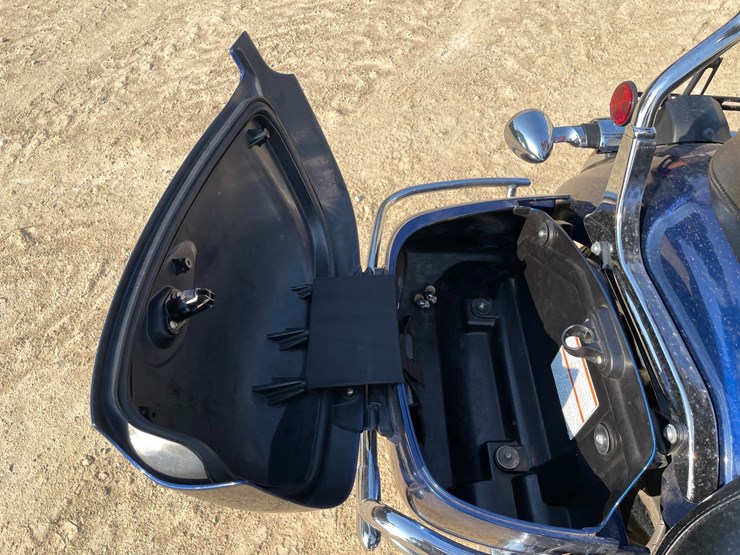 #1216-•-2013-yamaha-v-star-1300cc-motorcycle-(has-wi-title)-image-39