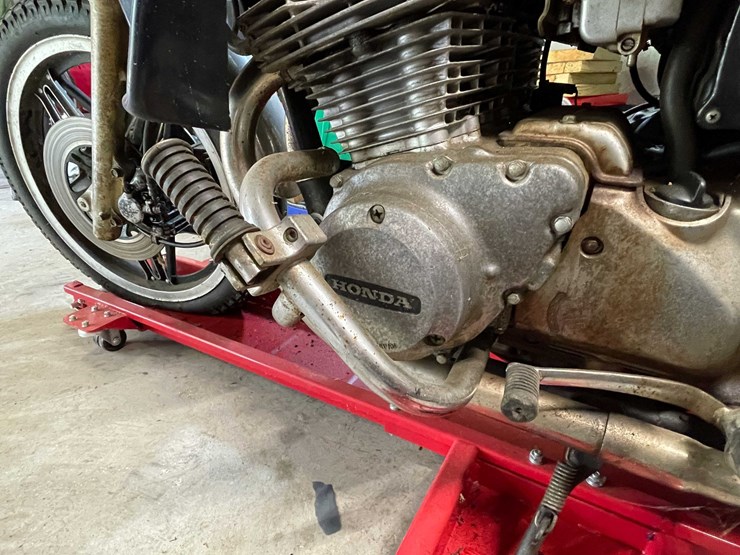 #5705-•-1981-honda-cb-750-custom-(title-in-delay)-image-17