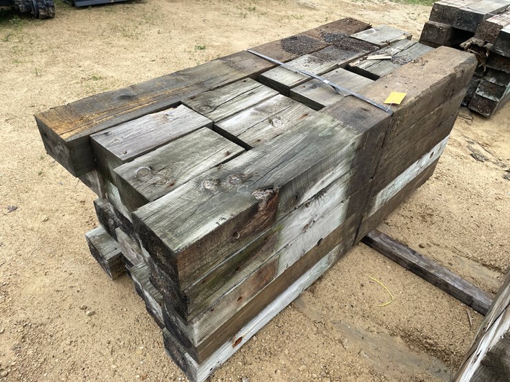 #3629-•-bundle-of-used-guard-rail-posts-image-2