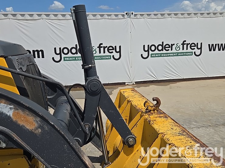 2012-deere-310sk-image-21