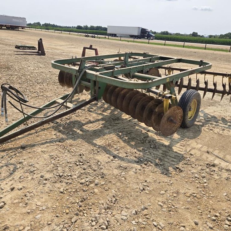 JOHN DEERE 14