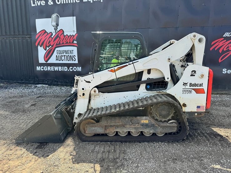2023-bobcat-t770-image-3