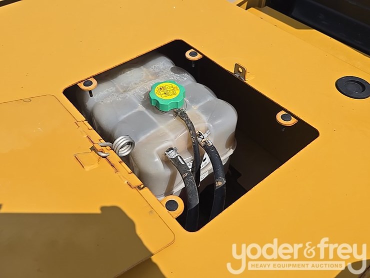 2019-caterpillar-336-image-46