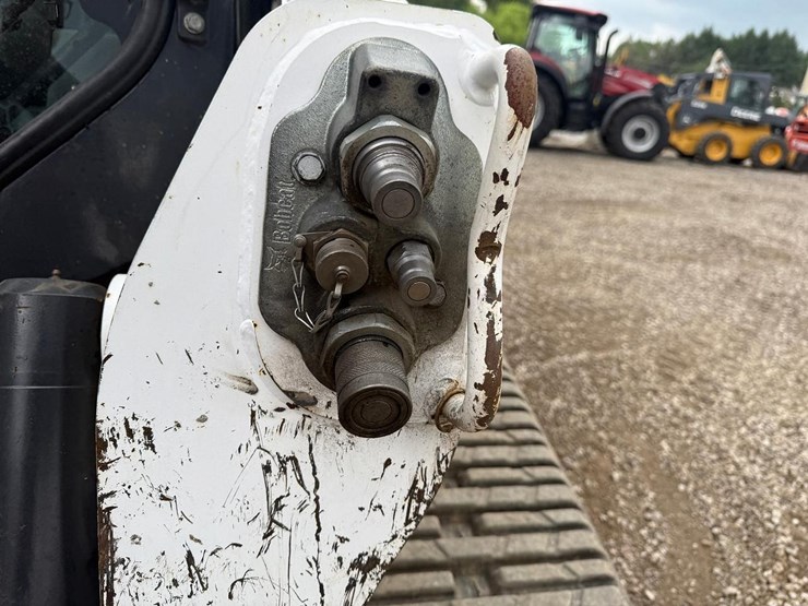 2019-bobcat-t770-image-11