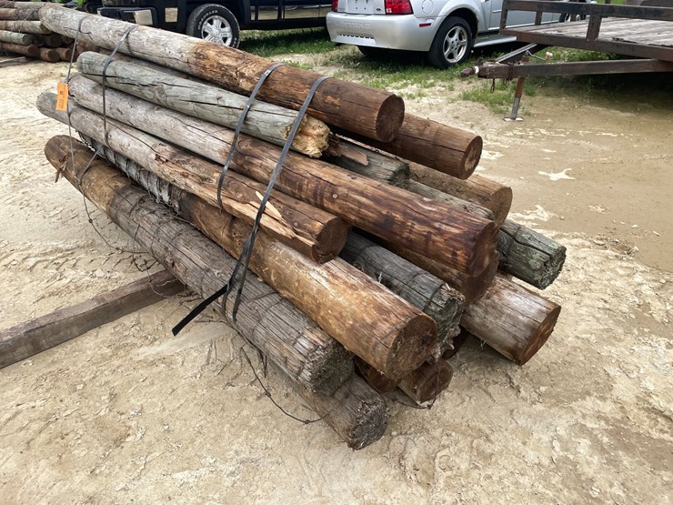 #3614-•-bundle-of-used-round-posts-image-1