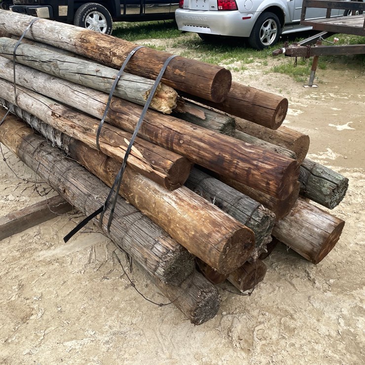 #3614 • Bundle of Used Round Posts